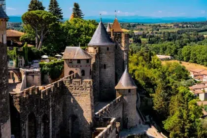Visiter Carcassonne 4 Remparts et tours de la Cité médiévale de Carcassonne, à visiter dans l’Aude